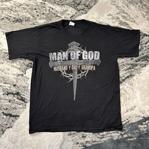Y2K Jesus Tee Man Of God Husband Dad Grandpa Christian Cross Men's T-Shirt Sz L
